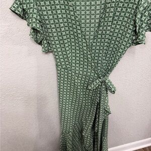 Elegant Green Floral Maxi Dress